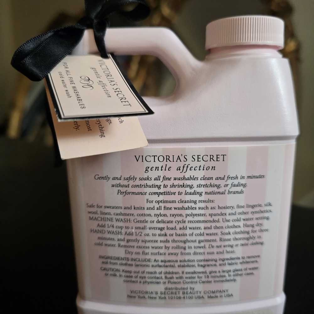 EXTREMRLY RARE vintage Victorias Secret Intimates Detergent. - Picture 2 of 6